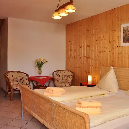 Reinsberger Dorf Apartmán *