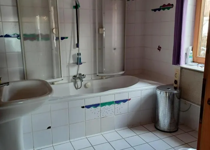 Reinsberger Dorf Apartman *