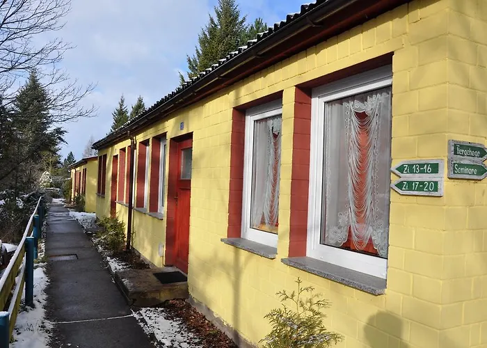 Reinsberger Dorf Apartman *